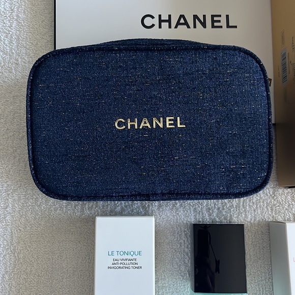 Chanel Start Fresh Holiday Skincare Set - Picture 14 of 17